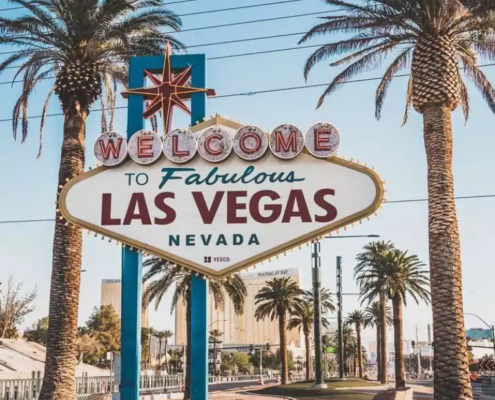 panneau las vegas sous le soleil